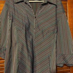 Sweet button down shirt 1/2 length sleeve 3x